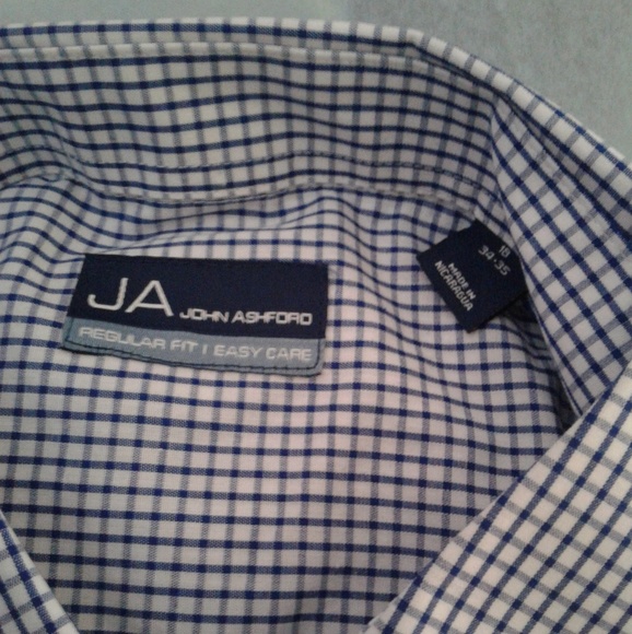 ๐ธJohn Ashford Blue & White Gingham Shirt - Picture 2 of 3
